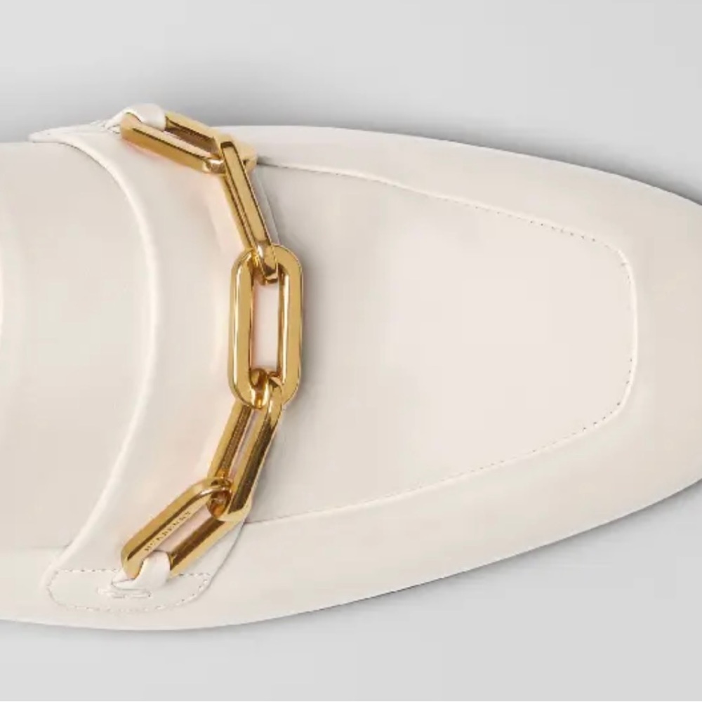 Burberry chain Link Detail Leather Slingback Loafers In off-white/ cream - Picture 4 of 11